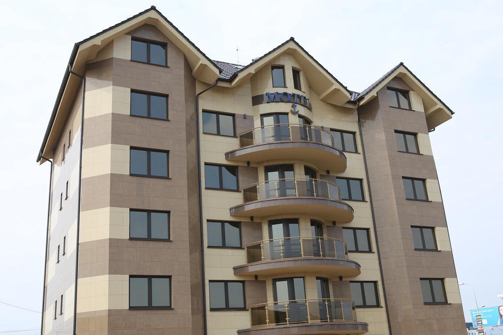 Hotel Kotva Bratislava Bagian luar foto