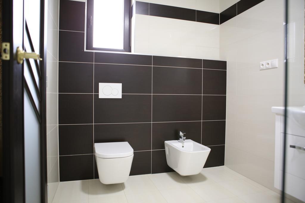 Hotel Kotva Bratislava Bagian luar foto